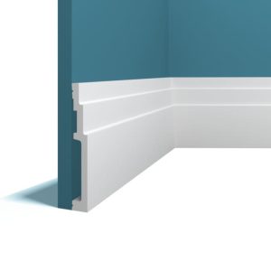 Плинтус напольный P110