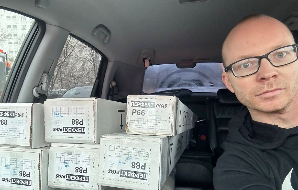 Доставка плинтусов, молдингов, карнизов клиенту